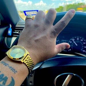 Item sold no longer listed